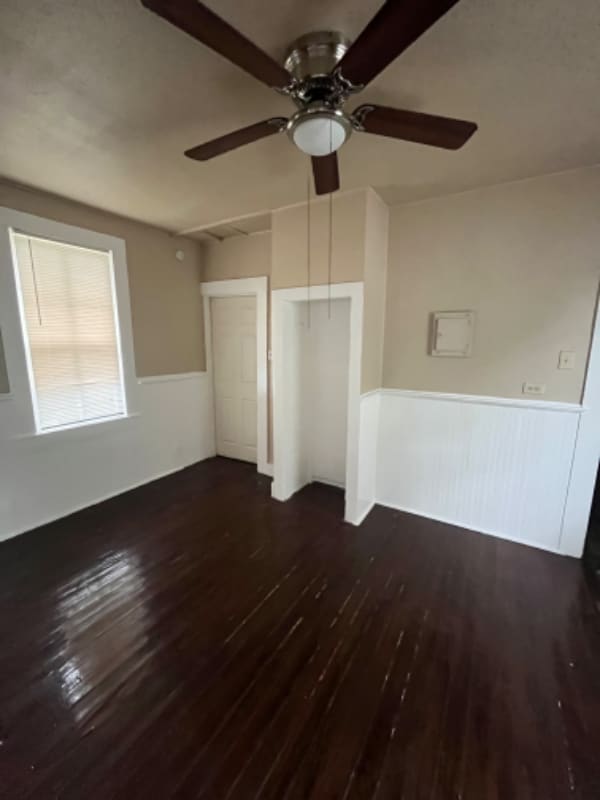 Photo - 307 E Lambert St (San Antonio, TX) House