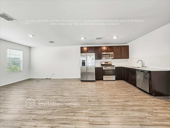 Building Photo - 3218 Crestone Dr