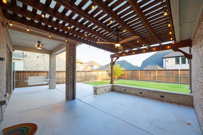 Foto del edificio - 13749 Wickham Ln