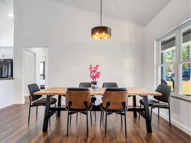 Foto del edificio - 134 Blackberry Ln