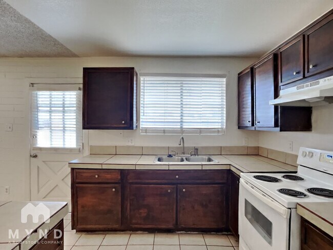 Foto del edificio - 5619 N 61st Cir