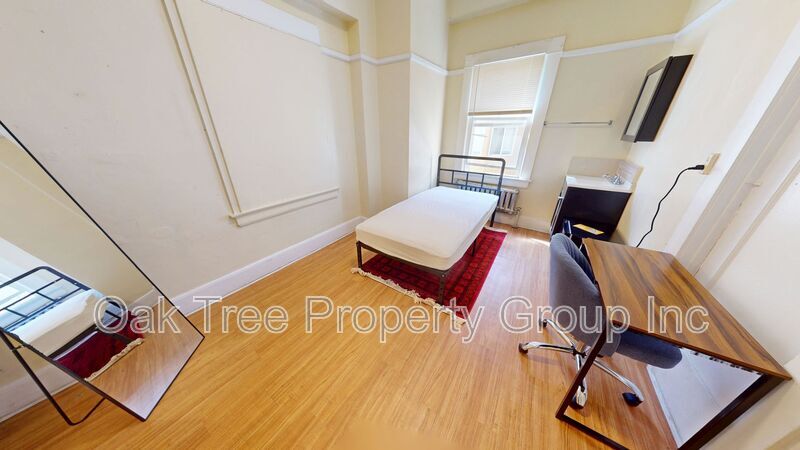 Primary Photo - 2008 Shattuck Ave.