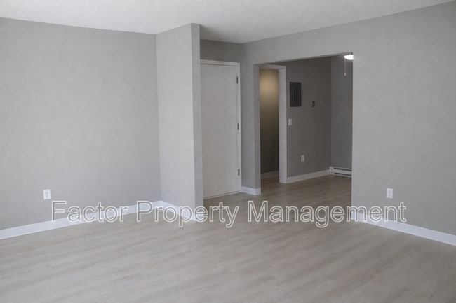 Foto del edificio - 418 Allan Ave