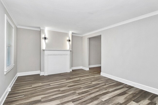 Foto del edificio - Beautifully Updated Duplex Near NoDa!!