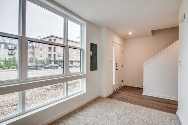 Foto del edificio - 382 Summit Cir