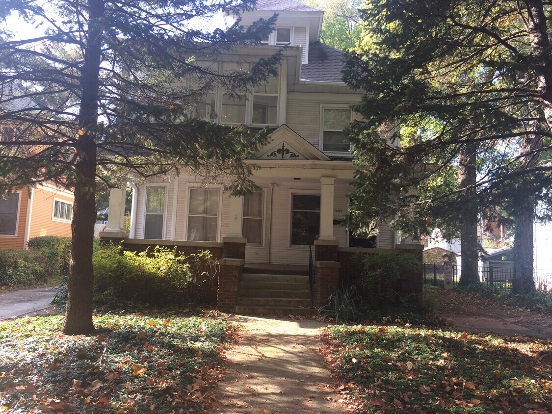 Foto principal - 1419 S Lowell Ave