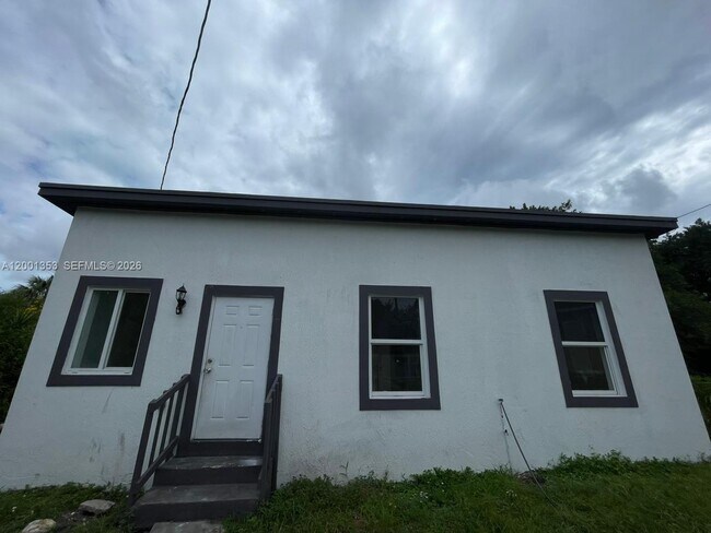 Foto del edificio - 4729 NW 15th Ave