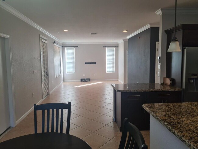 Foto del edificio - 1445 E Bexley Park Dr