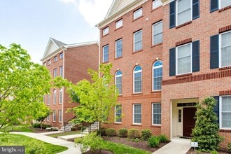 Building Photo - 2612 Maple Rock Rd
