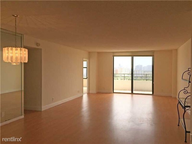 Foto del edificio - 2500 Parkview Dr