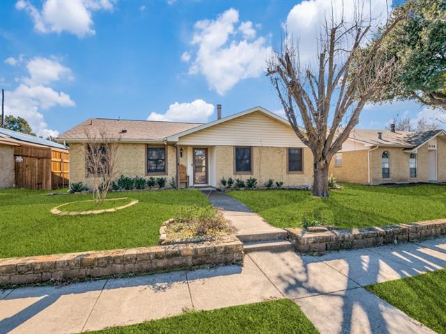Foto principal - 3116 Falkland Rd