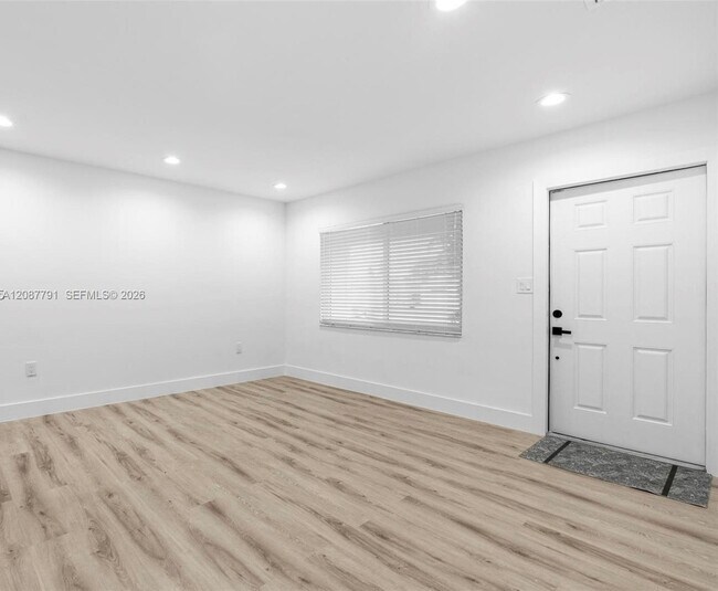 Foto del edificio - 2852 Washington St