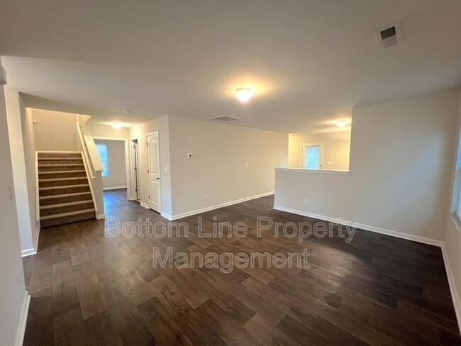 Foto del edificio - 636 Newfound Hollow Dr