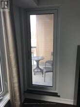 Building Photo - 238 Besserer St