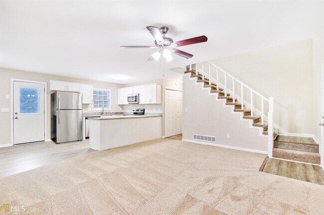 Building Photo - 311 MacLand Springs Dr