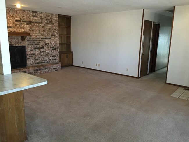 Foto del edificio - 304 Willow Branch Rd