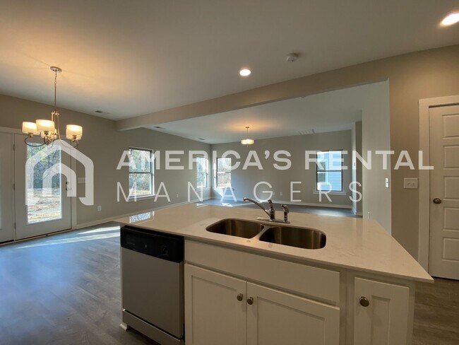 Foto del edificio - 7940 St. James Drive