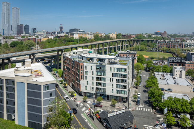Aerial Photo - 400 Newark Ave