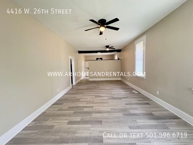 Foto del edificio - 4416 W 26th St