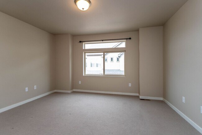 Foto del edificio - Beautiful home in Banning Lewis Ranch!