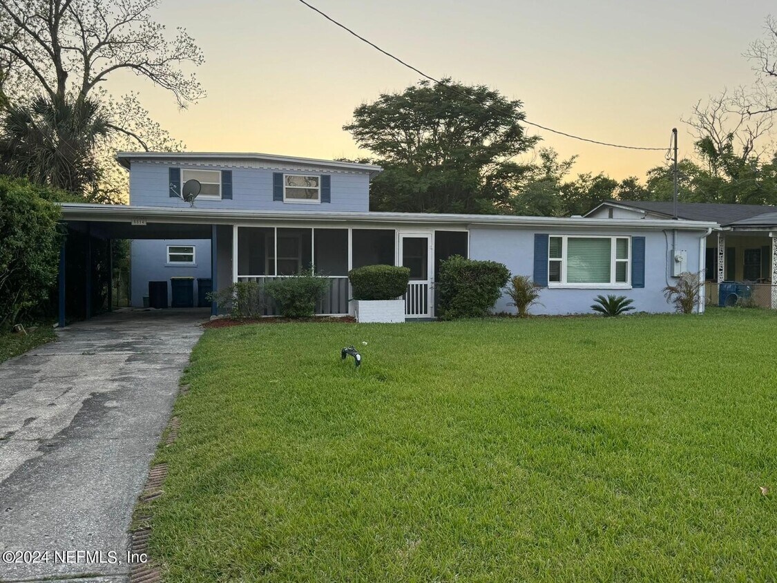 Primary Photo - 5814 Begonia Rd