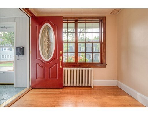 Building Photo - 47 Bancroft Park