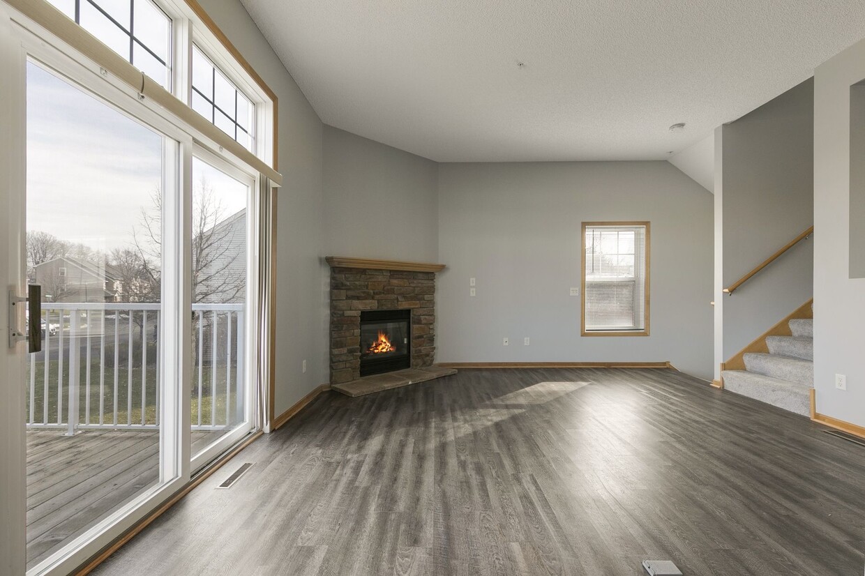 Main level - 5030 Fountain Ln N