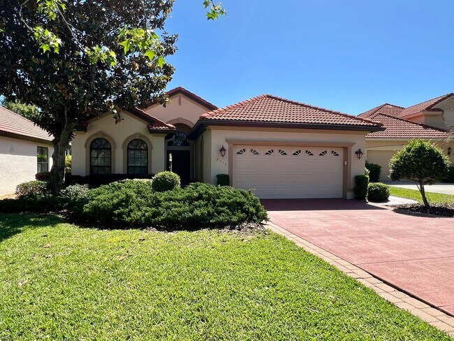 Foto del edificio - 2115 N Lakecrest Loop