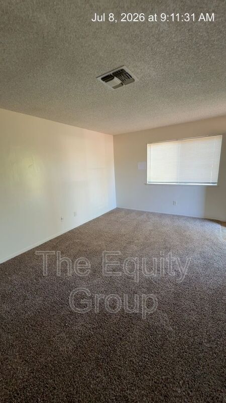 Foto del edificio - 726 S Locust St