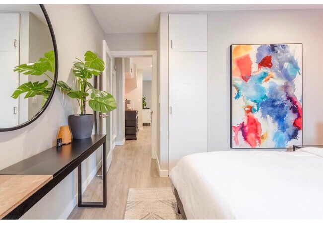 Building Photo - 227 Horizon Ave