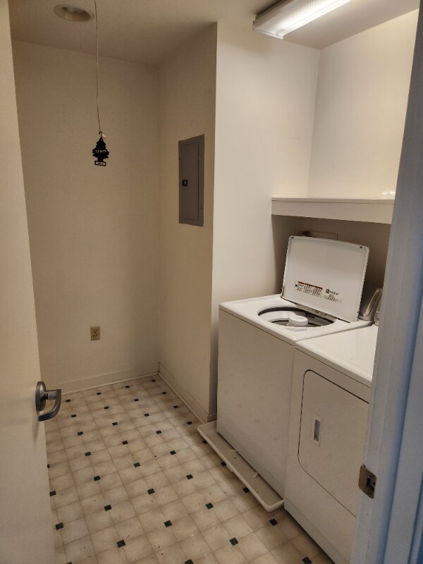 Foto del edificio - 3861 Derry St