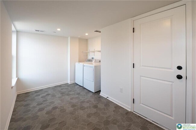 Foto del edificio - 560 Long St