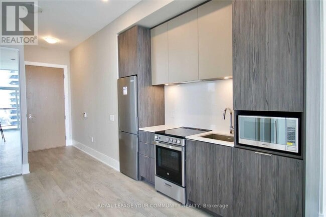 Building Photo - 65 Annie Craig Dr