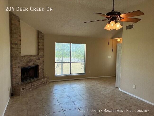 Foto del edificio - 204 Deer Creek
