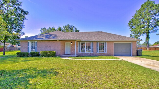 Building Photo - 205 Tempest Ln