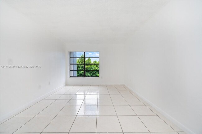 Building Photo - 13870 SW 62nd St