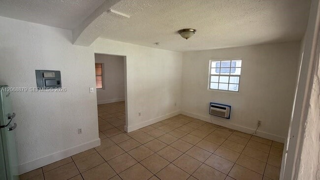 Building Photo - 7305 NW 17th Ct