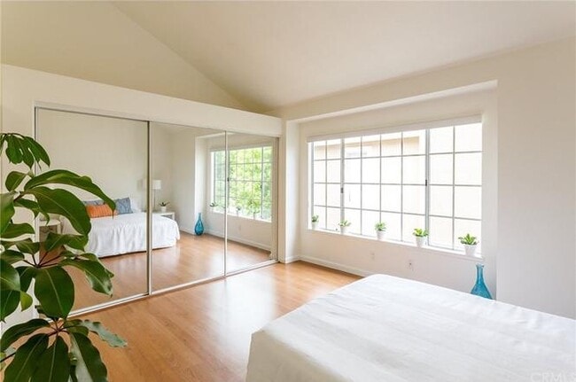 Building Photo - 14043 Lemoli Ave
