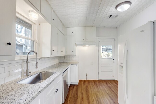 Foto del edificio - 530 Frasier St