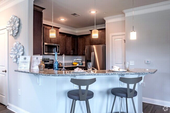 1HAB, 1BA - 934 ft² - Villages at Raleigh Beach