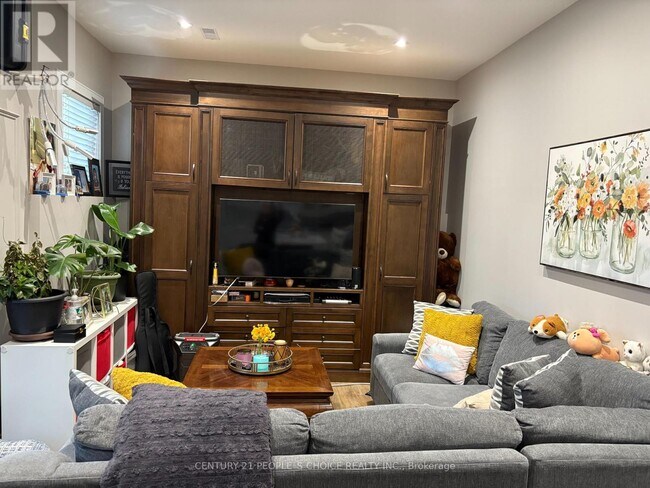 Photo du bâtiment - 171 Cornelius Pkwy