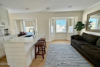 Building Photo - 111 4th Ave