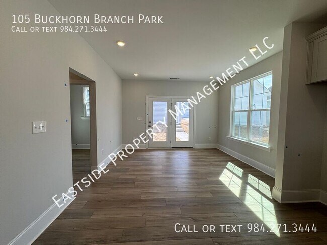 Foto del edificio - 105 Buckhorn Br Pk