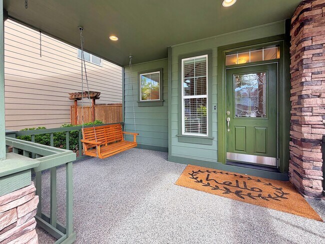 Building Photo - Charming Bothell 4BR Home w/ Bonus, Porch Swing & Private Backyard Awning