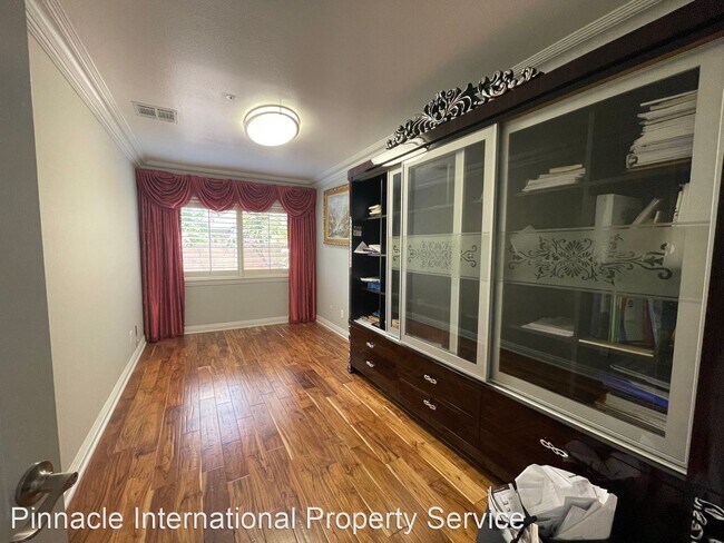 Building Photo - 5 br, 5 bath House - 1008 S. 8th Avenue