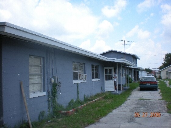Building Photo - 609 NE Sears Ave