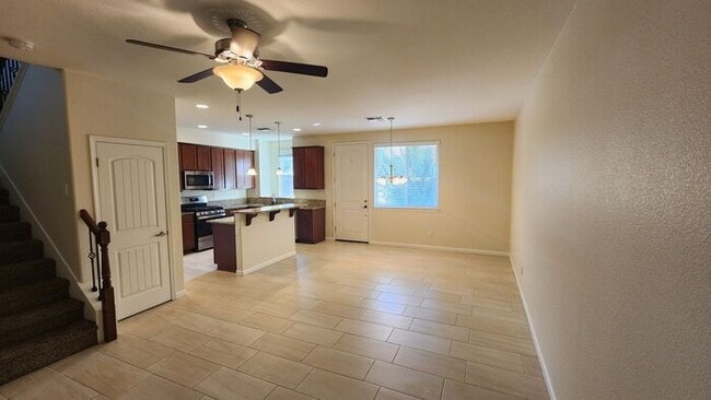 Building Photo - Town-home in Alamo Square!