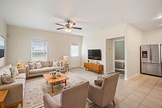 Building Photo - 2516 Pearl Ct Building Photo - 2516 Pearl Ct