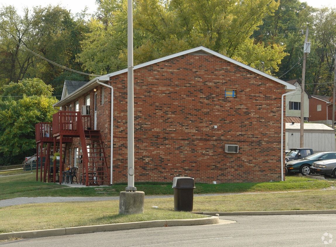 Building Photo - 3746 Louisa Rd