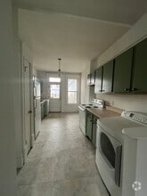 Building Photo - 716 W Quartz St